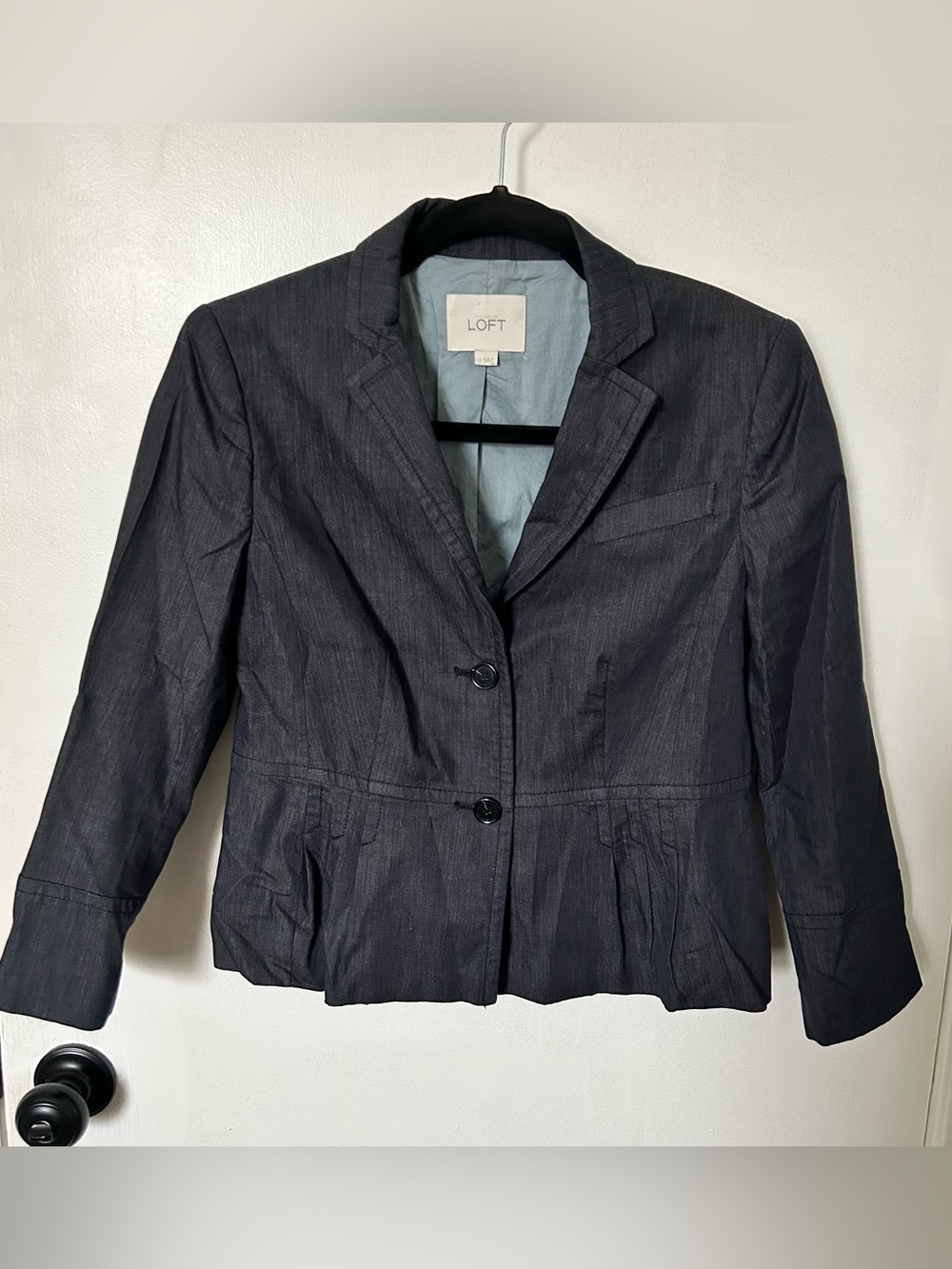 Ann Taylor LOFT Women’s Chambray Blazer Blue Denim-look Jacket 3/4 Sleeve Size 2